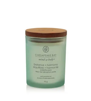 Chesapeake Bay Balance + Harmony Waterlily Pear candela profumata 96 g