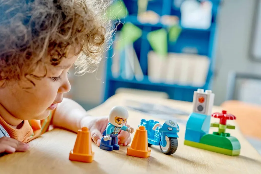DUPLO® 10471 Motocicletta della polizia blu