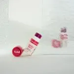Kvitok Lip Balm Sweet Kiss (8 ml) - tinge leggermente le labbra