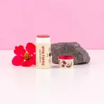 Kvitok Lip Balm Sweet Kiss (8 ml) - tinge leggermente le labbra