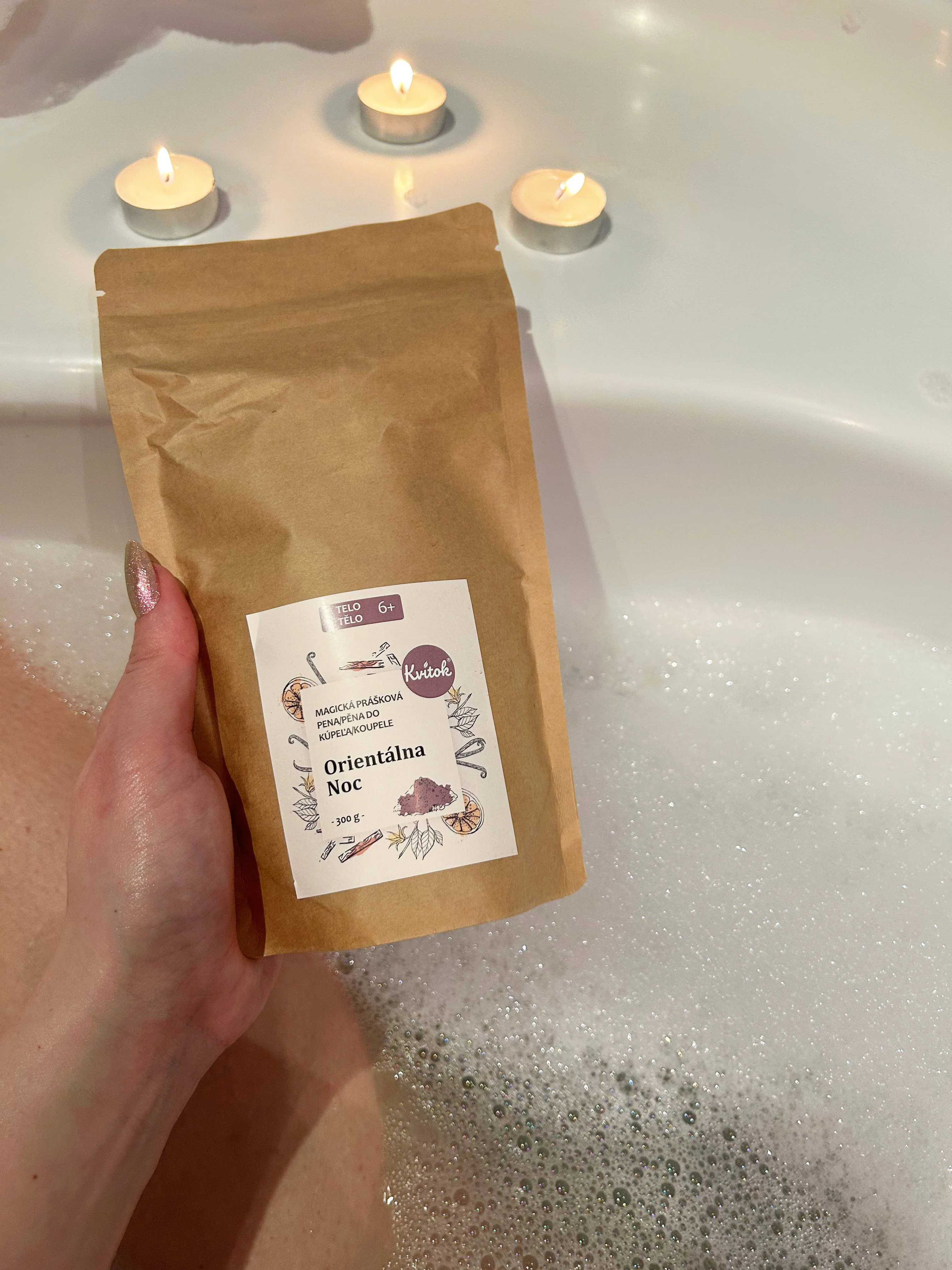 Kvitok Schiuma da bagno magica Notte orientale 60 g - fa una bella schiuma