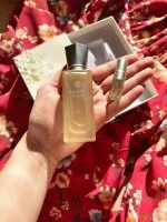 Kvitok Senses Profumo Pure - campione (2 ml) - fragranza floreale al gelsomino