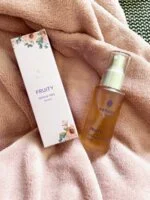 Kvitok Senses Olio corpo nutriente Fruity (50 ml) - al profumo di lampone, ribes e vaniglia
