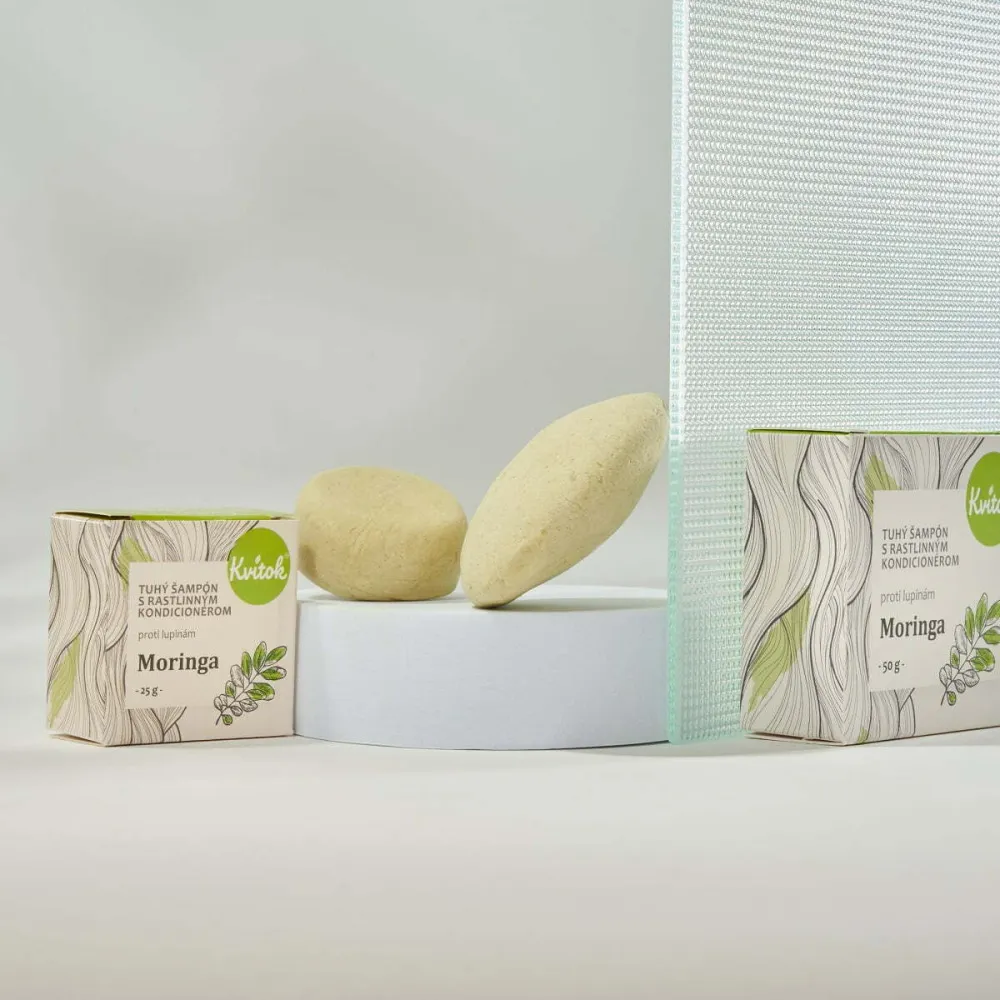 Kvitok Shampoo solido con balsamo antiforfora alla Moringa (25 g) - capelli brillanti e senza forfora