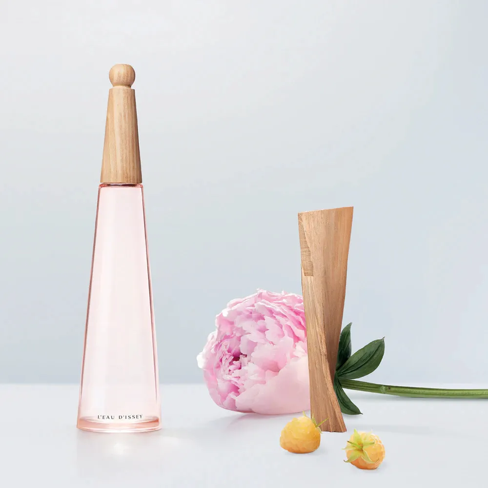 L'Eau D'issey Pivoine Intense eau de toilette da donna 100 ml