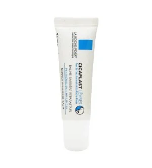 La Roche-Posay Cicaplast Levres Barrier Repairing Balm balsamo rigenerante per labbra screpolate e irritate