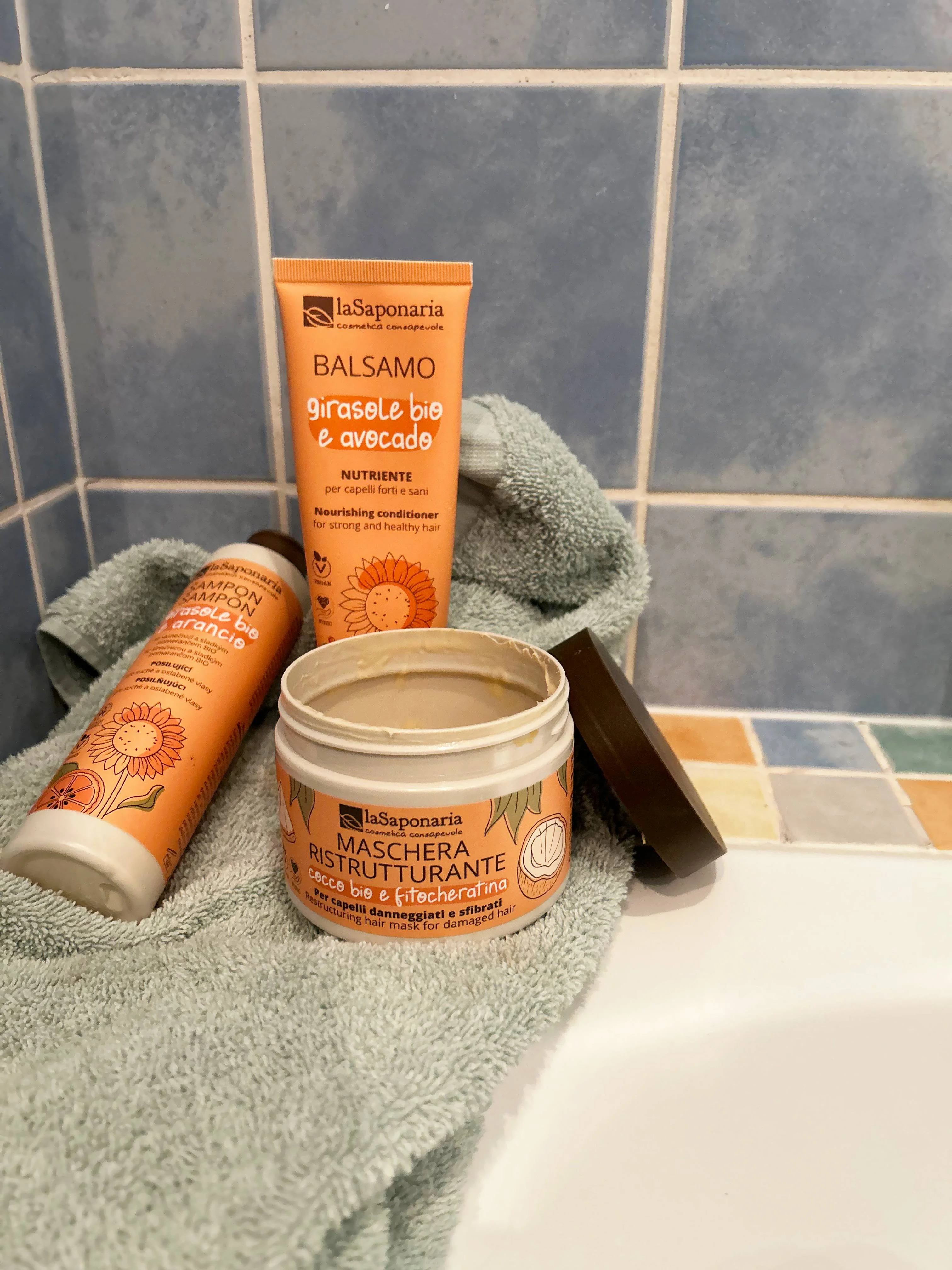 laSaponaria Shampoo con girasole e arancia dolce BIO 30 ml