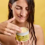 laSaponaria Maschera anticrespo per capelli con aloe vera e acido ialuronico (200 ml) - un aiuto per la chioma secca e disidratata