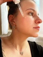 laSaponaria Siero viso - Complesso fermentato BIO (30 ml) - per una pelle più elastica, luminosa e levigata