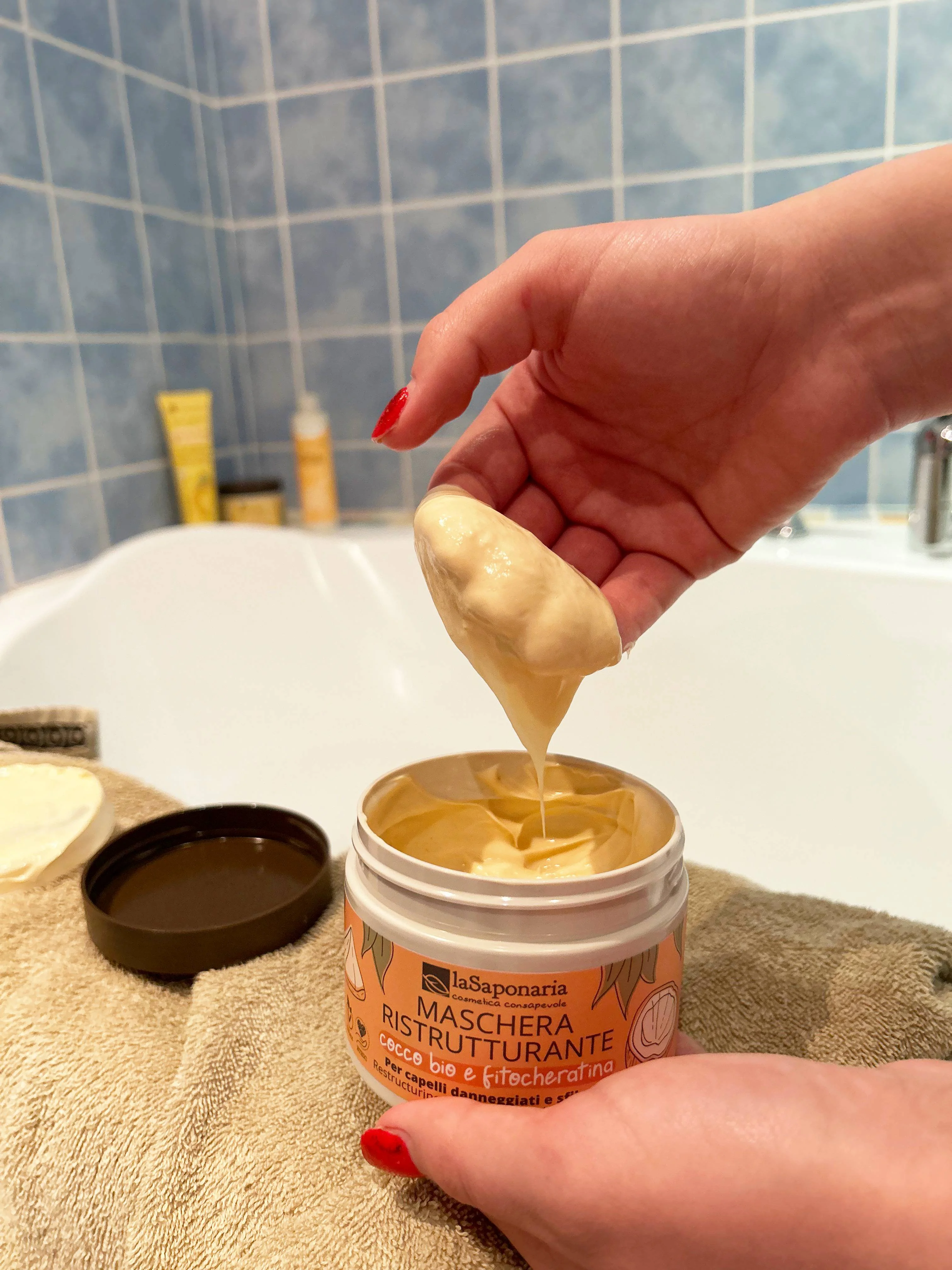 laSaponaria Maschera ristrutturante per capelli con cocco e fitocheratina (200 ml)