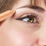 laSaponaria Illuminante per occhi e viso con jojoba in matita BIO - oro champagne (1,1 g) - dona alla pelle luminosità e un delicato scintillio