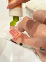 laSaponaria Gel doccia e shampoo 2 in 1 con arancia BIO e vitamina C per tutta la famiglia 30 ml - dal profumo dolce e rinvigorente