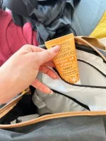 laSaponaria Gel doccia e shampoo 2 in 1 con arancia BIO e vitamina C per tutta la famiglia 500 ml - con una fragranza dolce ed energizzante
