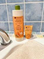 laSaponaria Gel doccia e shampoo 2 in 1 con arancia BIO e vitamina C per tutta la famiglia 500 ml - con una fragranza dolce ed energizzante