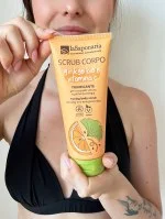 laSaponaria Scrub corpo con ginkgo biloba BIO e vitamina C 200 ml - per una pelle morbida e luminosa