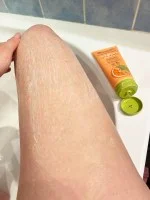 laSaponaria Scrub corpo con ginkgo biloba BIO e vitamina C 200 ml - per una pelle morbida e luminosa