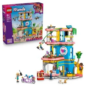 LEGO® Friends 42689 Clubhouse degli amici a Heartlake City