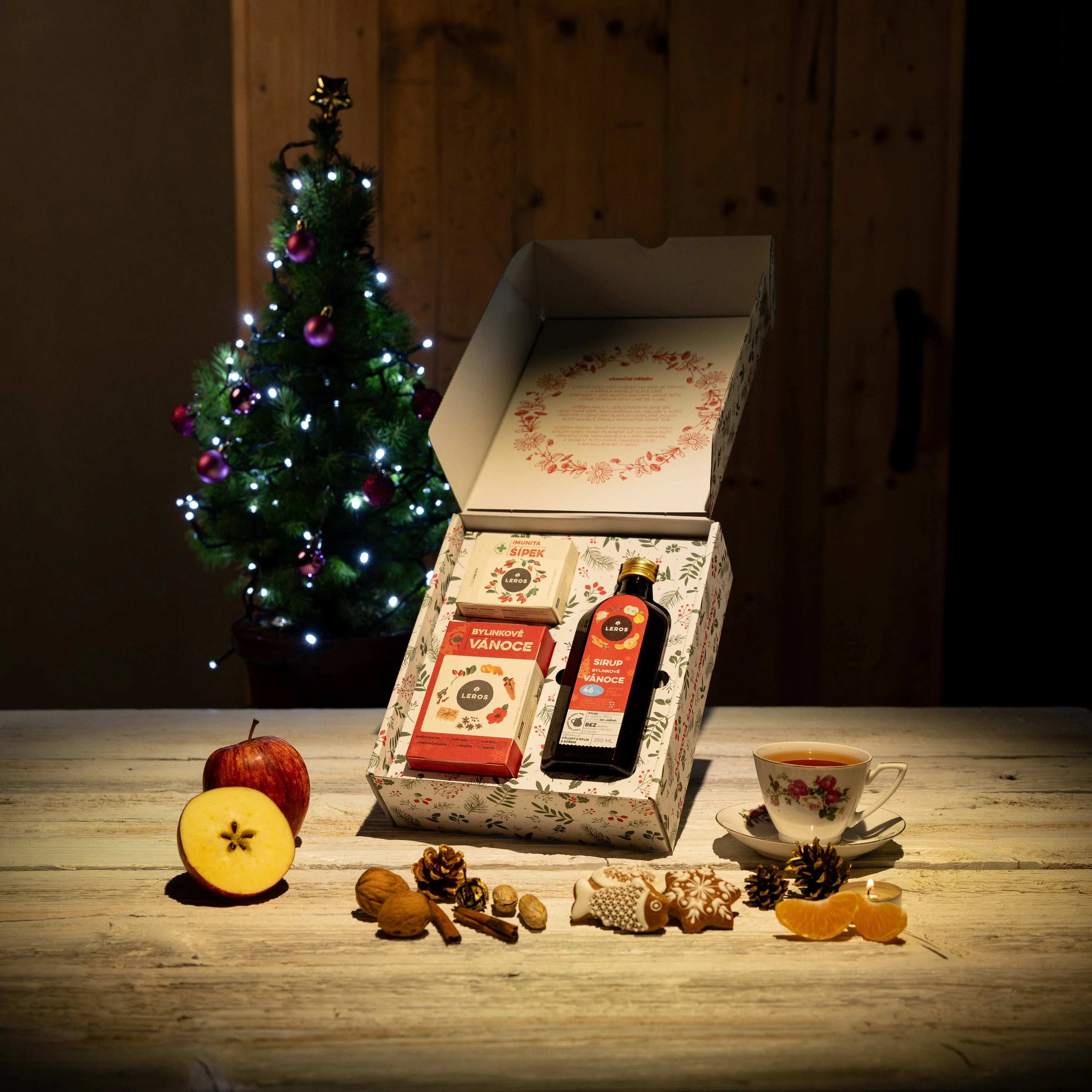 LEROS Set regalo (3 pz.) - Natale alle erbe - sciroppo alle erbe e 2 tipi di tè