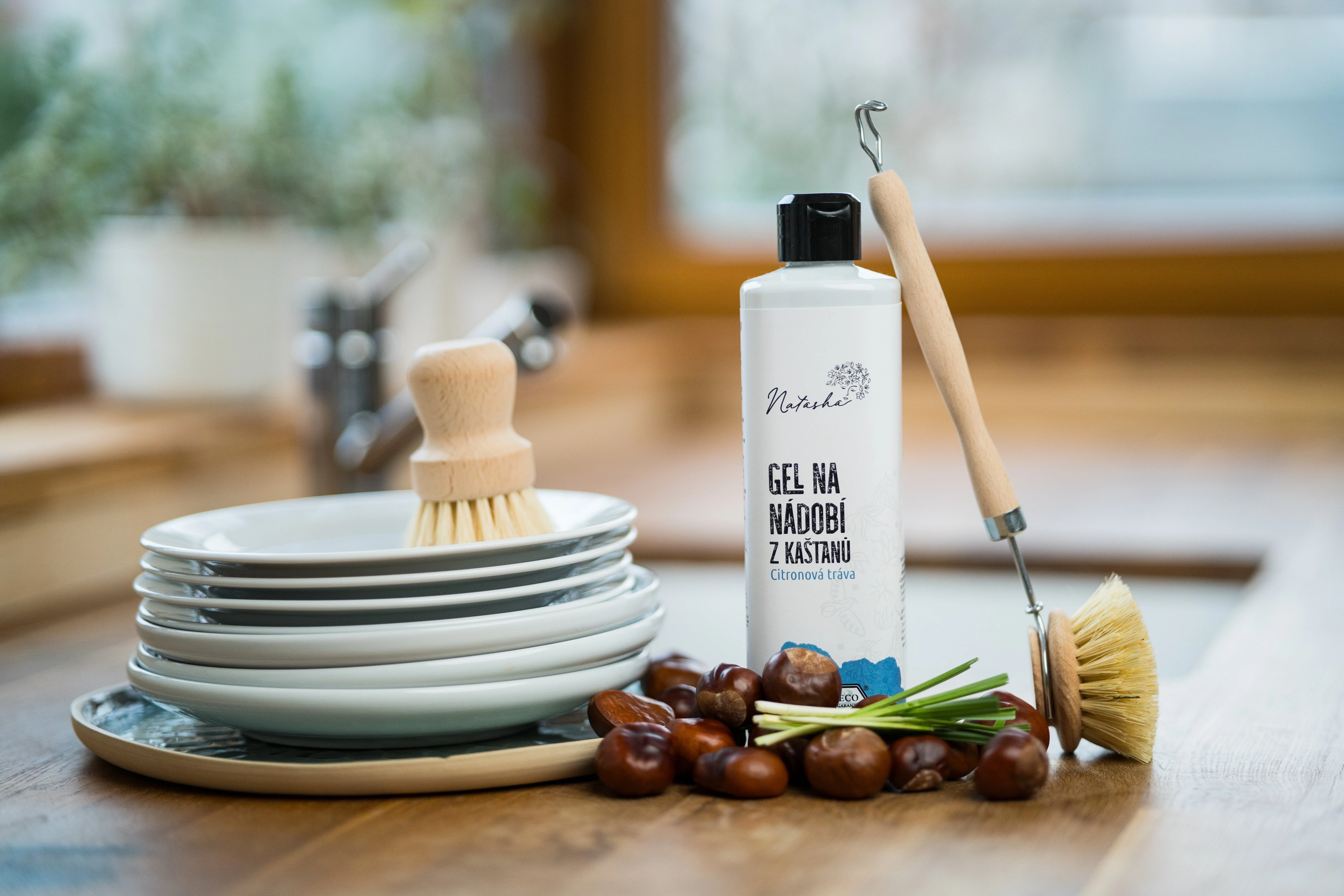 Natasha Gel per piatti a base di castagne Citronella 3 l - combatte il grasso, delicato sulla pelle