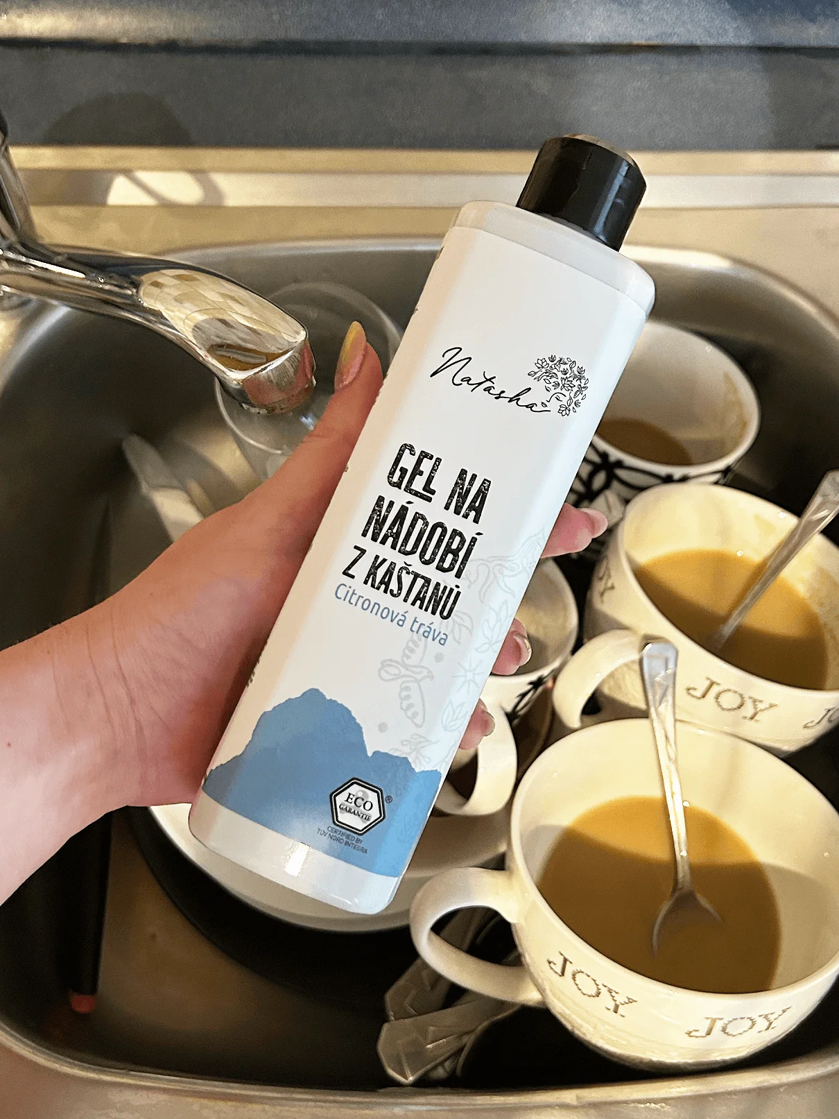 Natasha Gel per piatti a base di castagne alla citronella 500 ml - efficace contro il grasso, delicato sulla pelle