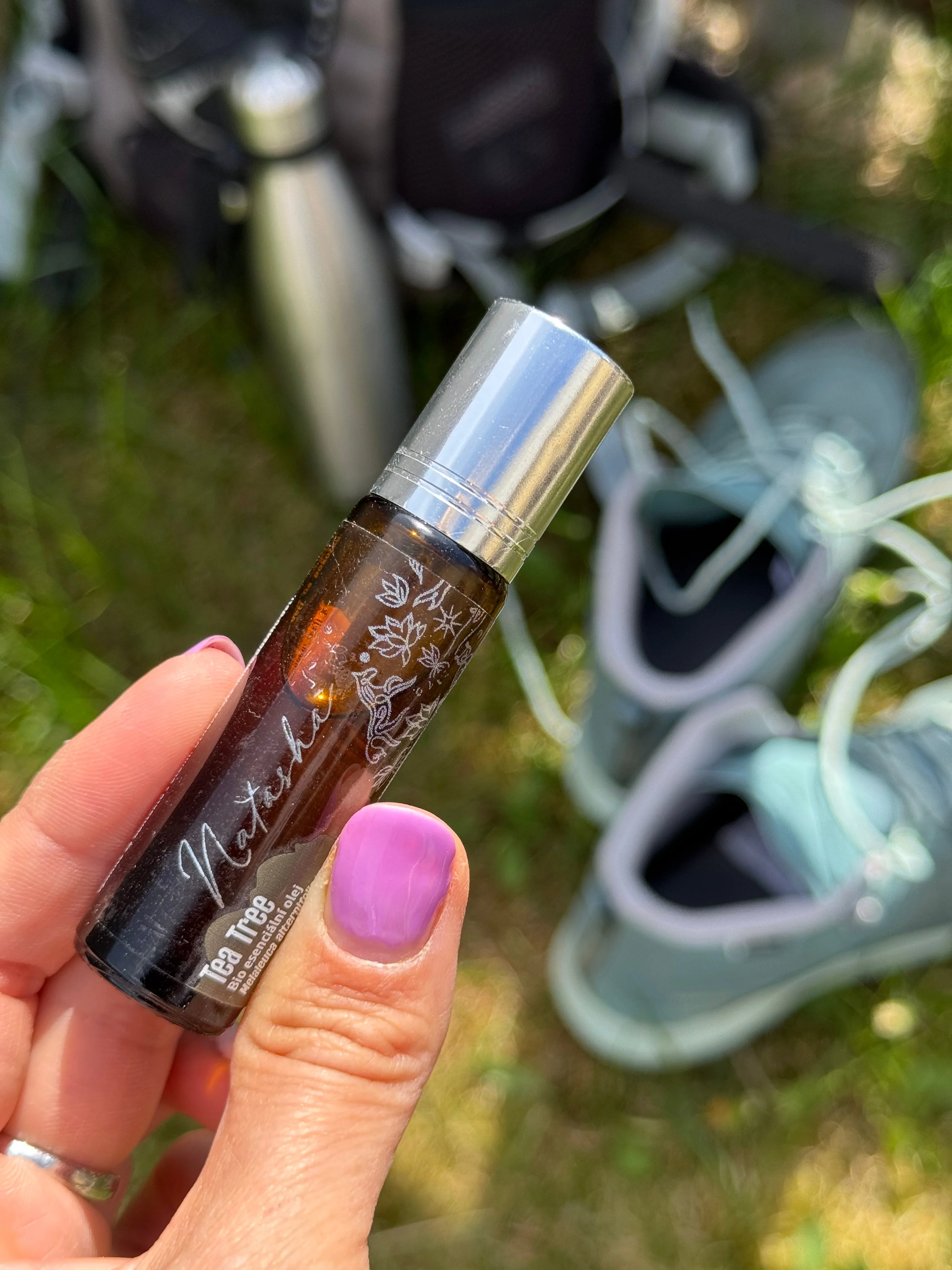 Natasha Roll-on Olio essenziale Tea Tree BIO (10 ml) - piccolo aiuto in viaggio