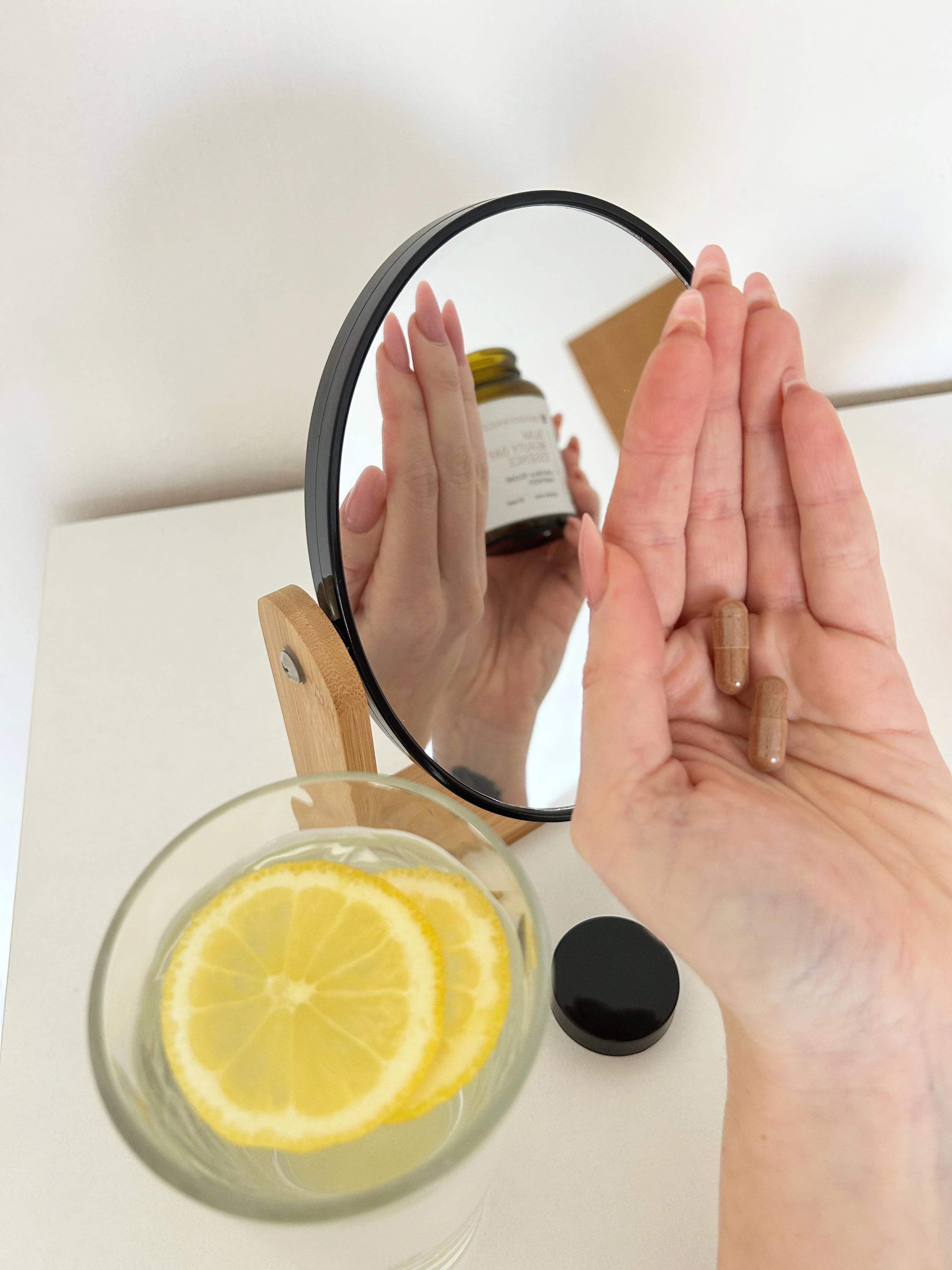 Neobotanics Slim Beauty Day Essence (60 capsule) - contribuisce al controllo del peso corporeo
