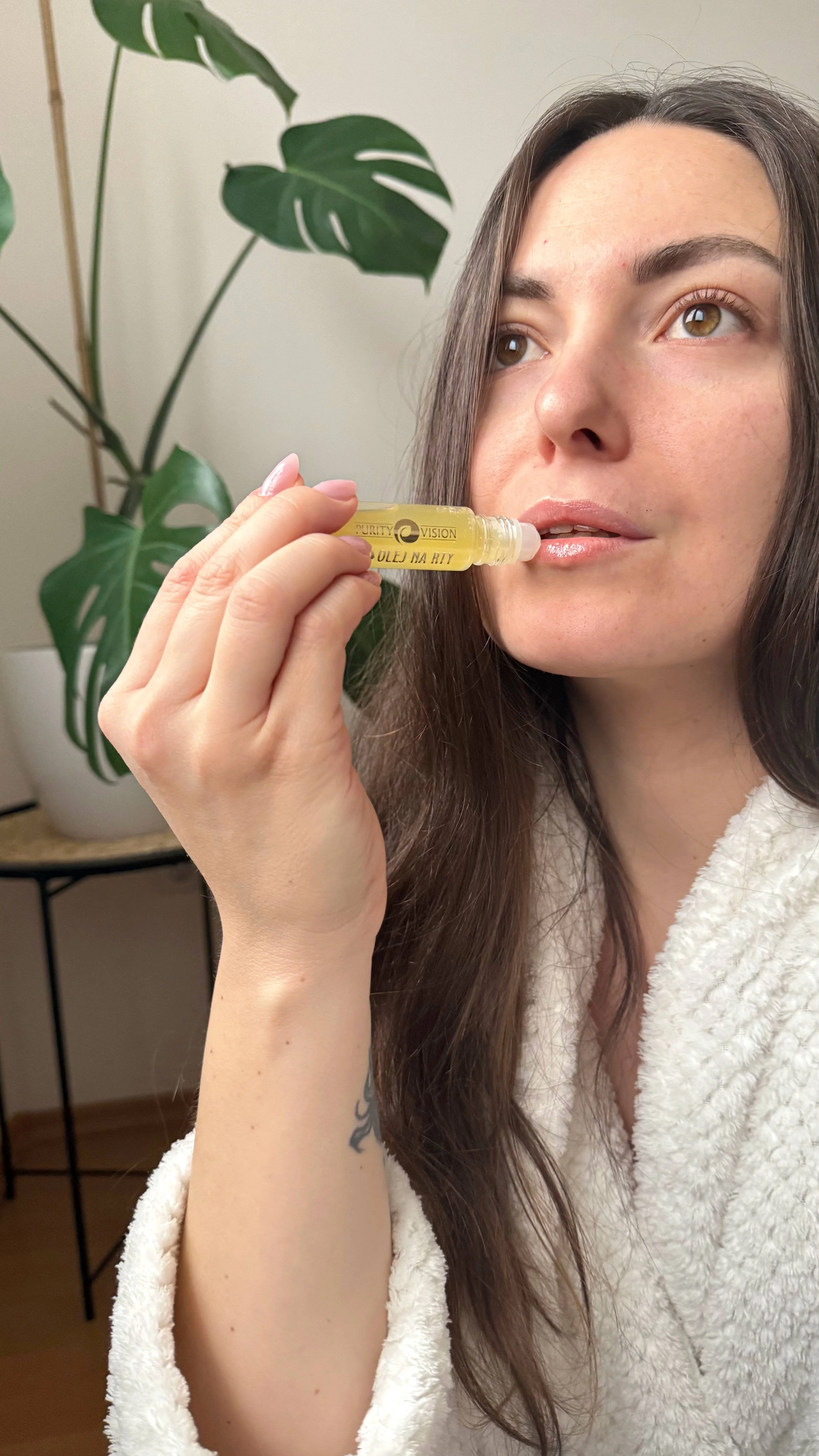Purity Vision Olio labbra alla vaniglia BIO (10 ml) - un aiuto profumato per labbra secche