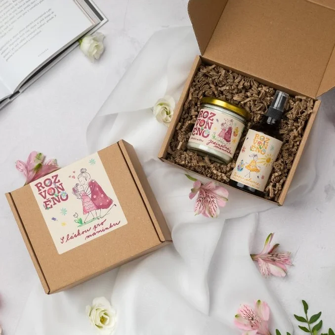Rozvoněno Confezione regalo Con amore per la mamma - candela profumata e deodorante per ambienti