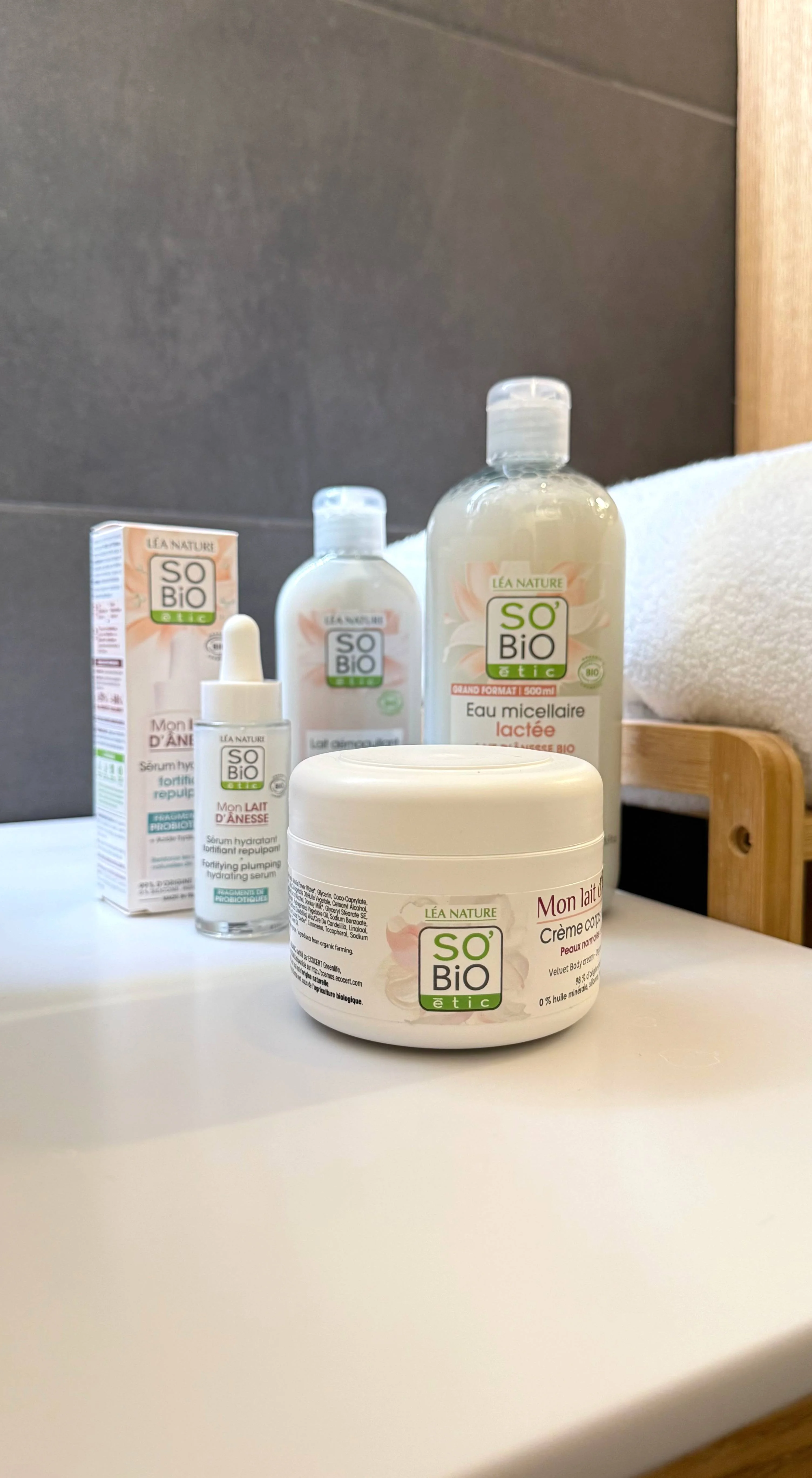 SO’BiO étic Crema corpo nutriente al latte d’asina BIO (200 ml) - anche per pelli sensibili