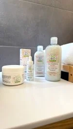 SO’BiO étic Latte detergente struccante al latte d’asina BIO (200 ml) - rimuove delicatamente trucco e impurità