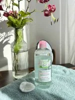 SO’BiO étic Acqua micellare lenitiva BIO all'Aloe Vera (500 ml) - arricchita con acqua di camomilla