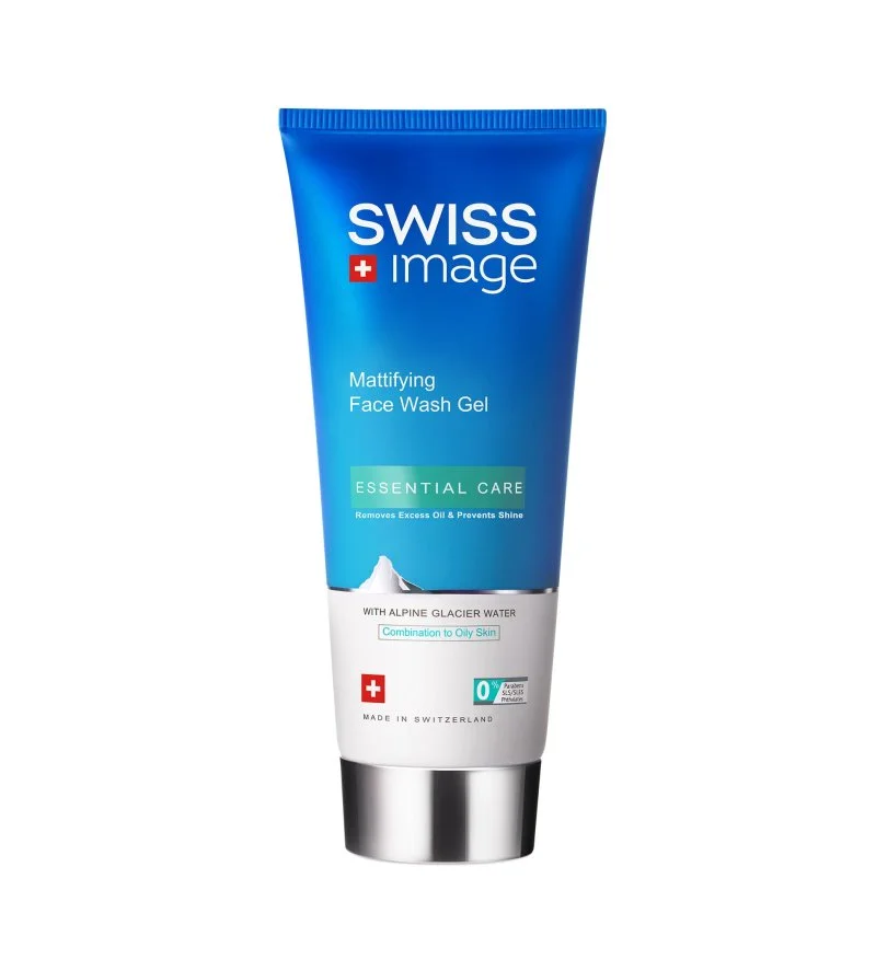 Image Essential Care gel detergente schiumogeno per il viso astringente e opacizzante per la pulizia profonda 150 ml