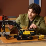 Technic 42215 Escavatore Volvo EC500 Hybrid