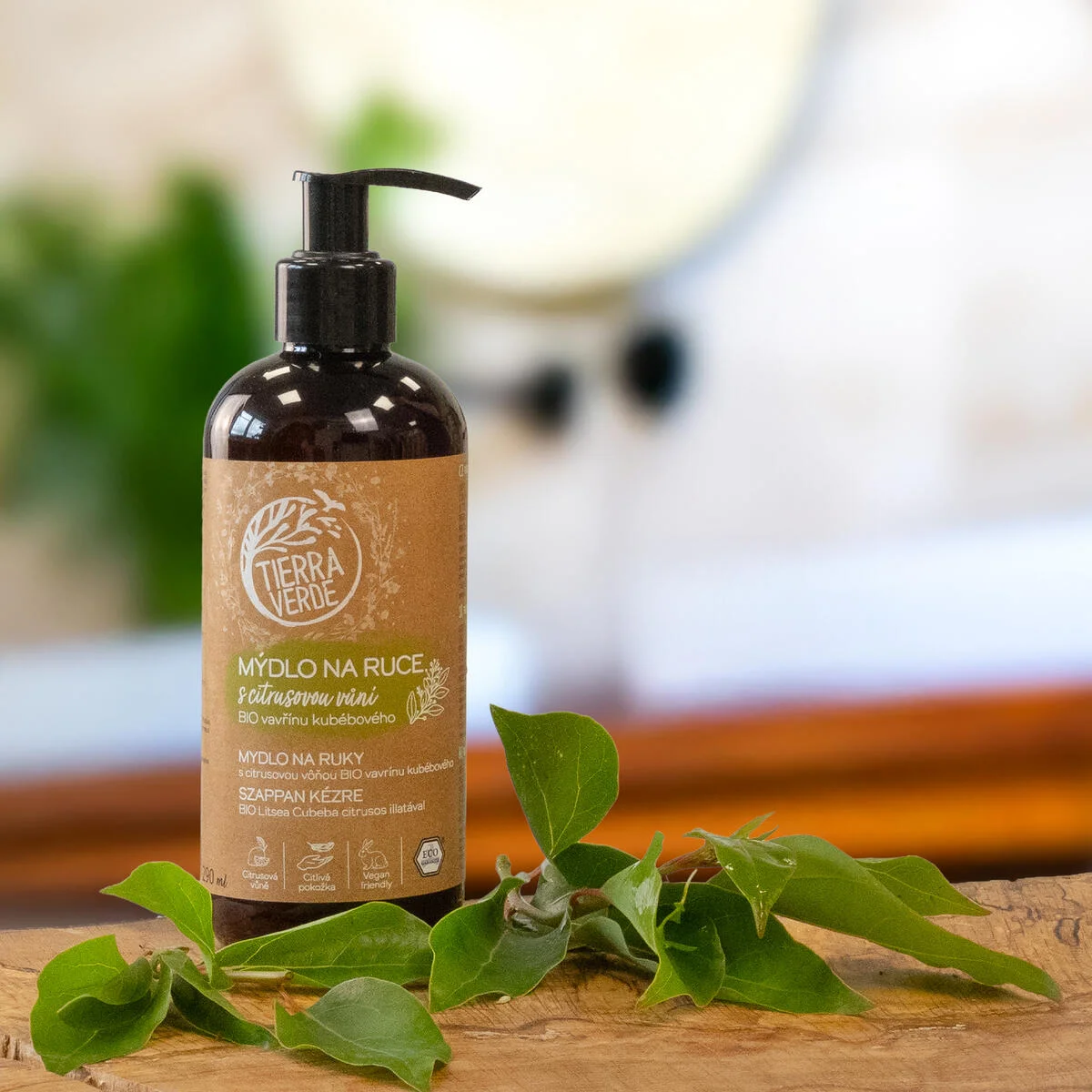 Tierra Verde Sapone liquido per le mani - BIO Alloro 100 ml - con piantaggine bio ceca