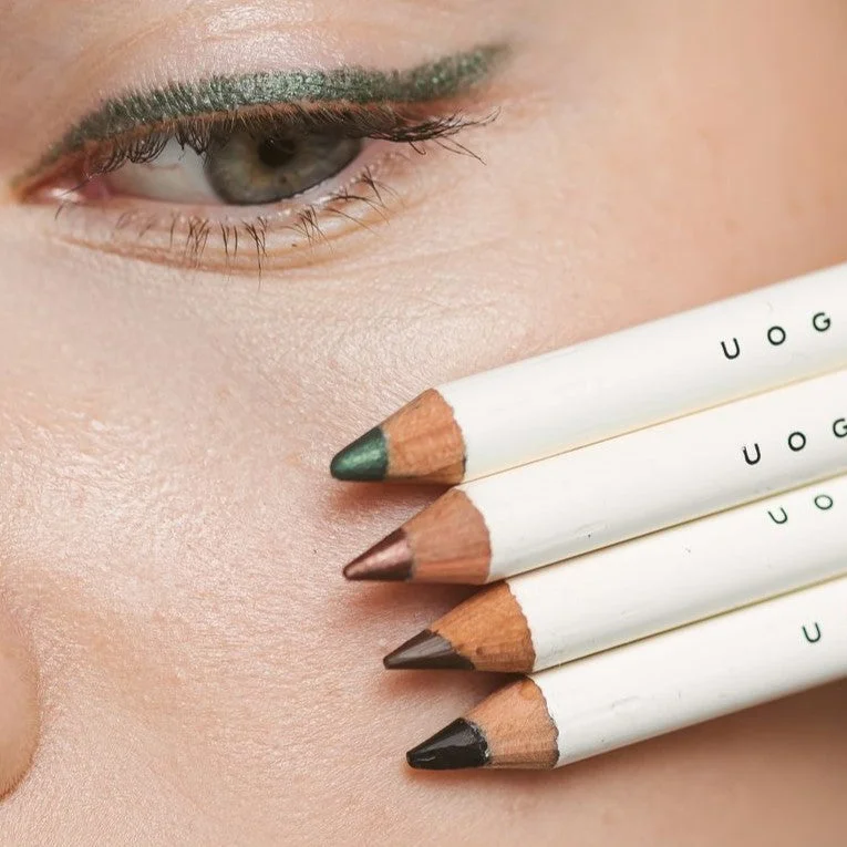 Uoga Uoga Matita occhi morbida BIO 850 Blacker than Black - Nero - 4 tonalità per ogni look