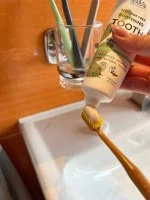 Urtekram Dentifricio sbiancante alla menta BIO (75 ml) - dal fresco gusto di menta