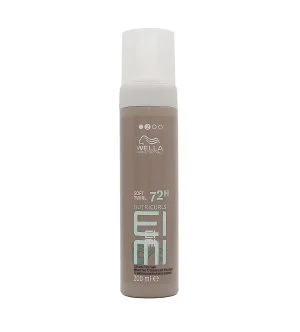 Wella EIMI NutriCurls Soft Twirl mousse styling per definire le onde