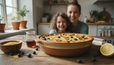 Il budino di miglio con frutta è un ottimo dessert sano per tutta la famiglia