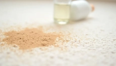 Come pulire il tappeto con bicarbonato di sodio e restituirgli un aspetto fresco