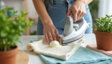 Come pulire il ferro da stiro dalle bruciature usando rimedi casalinghi