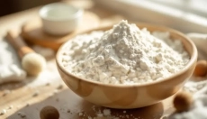 Il caolino è un'argilla bianca universale che puoi utilizzare sia in cosmetica che in casa.