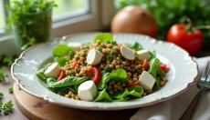 Scopri la magia del condimento miele e senape per insalate perfette