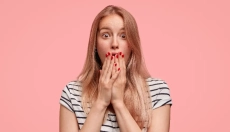 Quali sono le possibili cause di prurito e bruciore alle labbra?